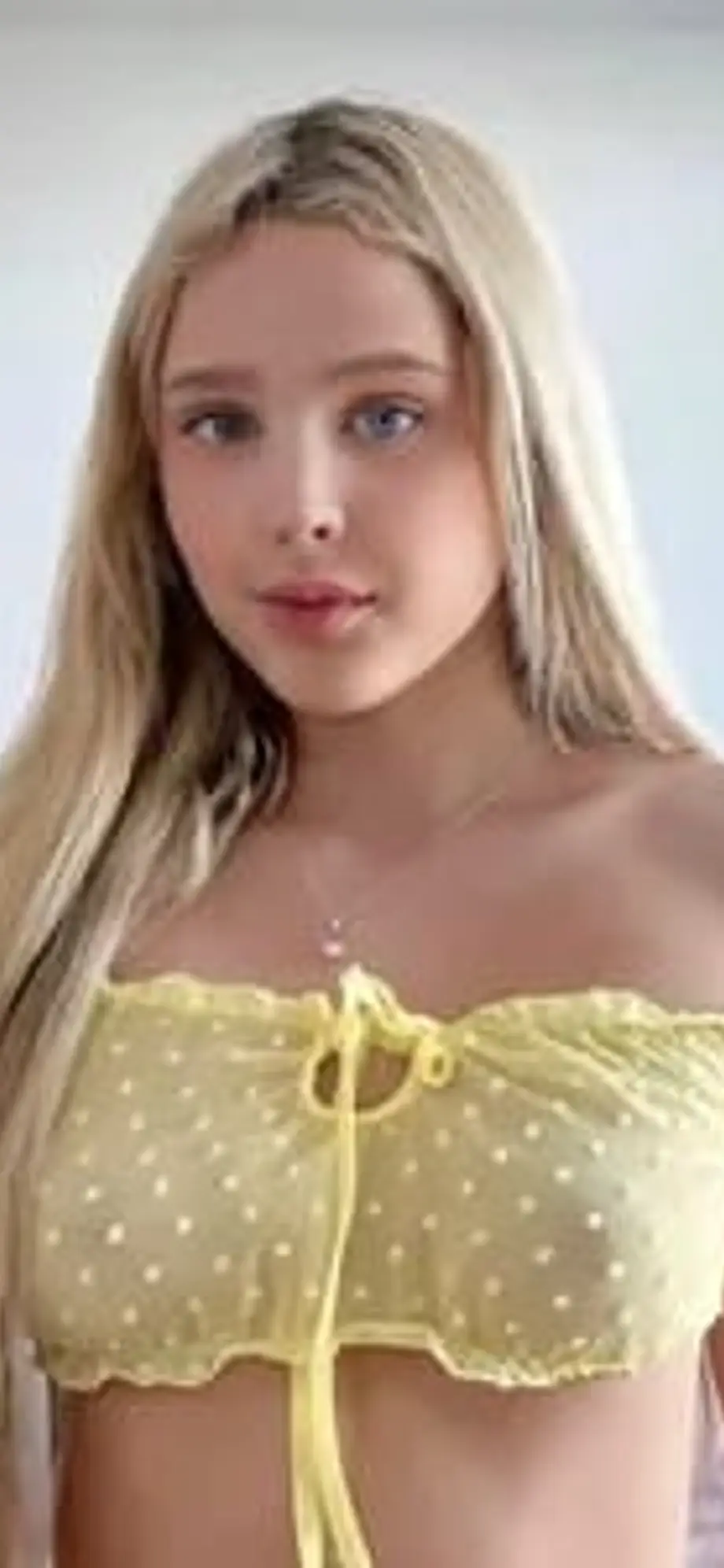 Sasha - 18yo Teen (#1 Rated)