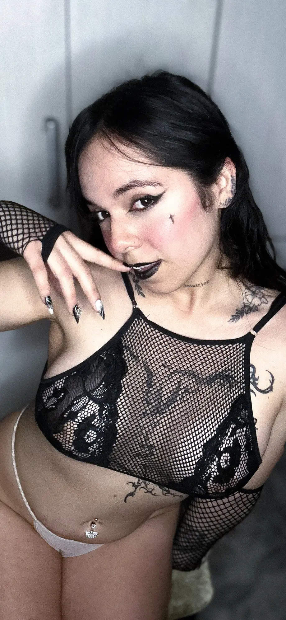 π Zoeπ¦ GOTH FEMDOM π PEGGING π¦ STRAP-ON