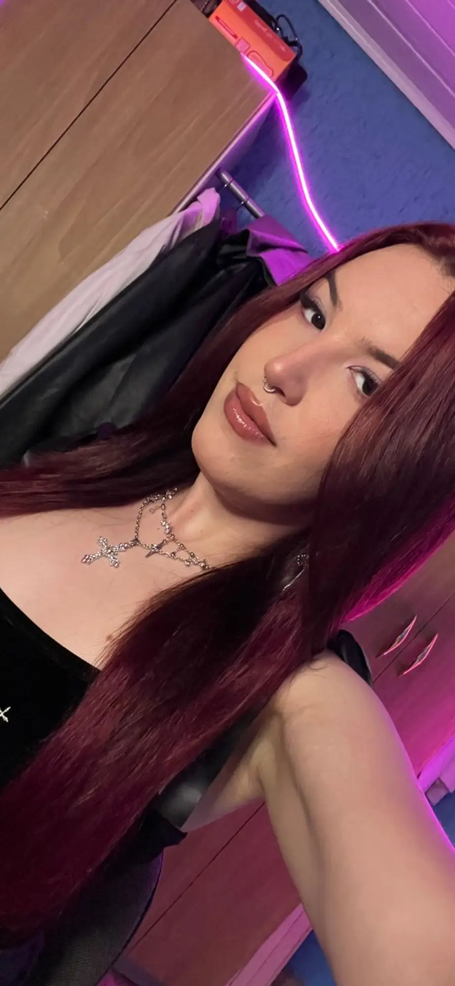 Petra 🏳️‍⚧️ redhead tgirl